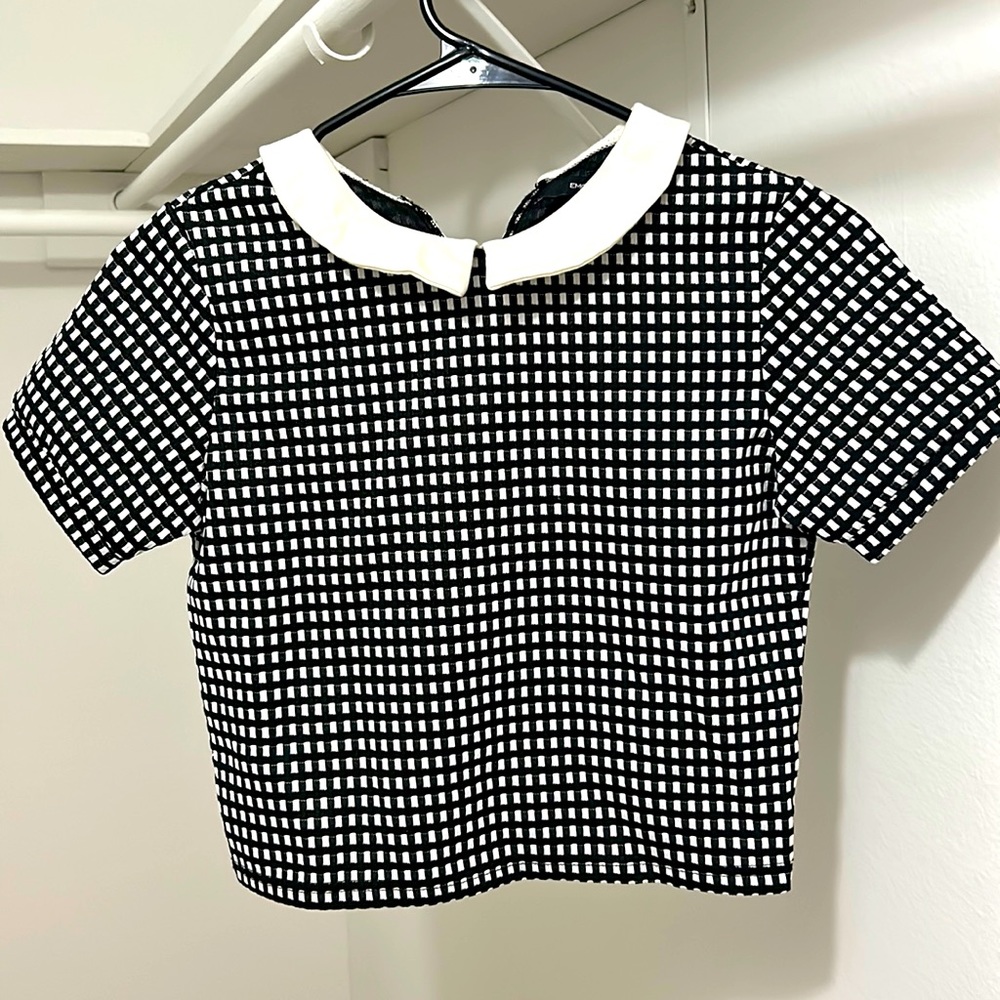 Peter Pan collar, retro style crop top